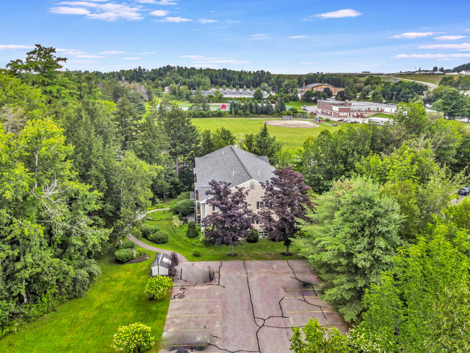 24 Parkwood Drive, 3