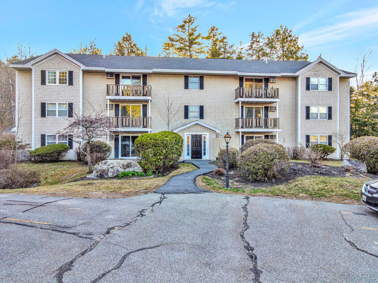 24 Parkwood Drive, 3
