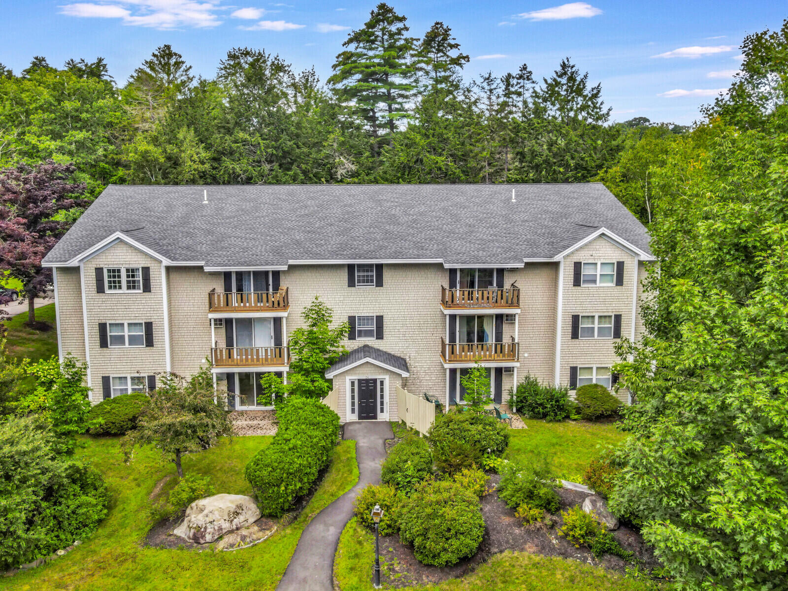 24 Parkwood Drive, 3