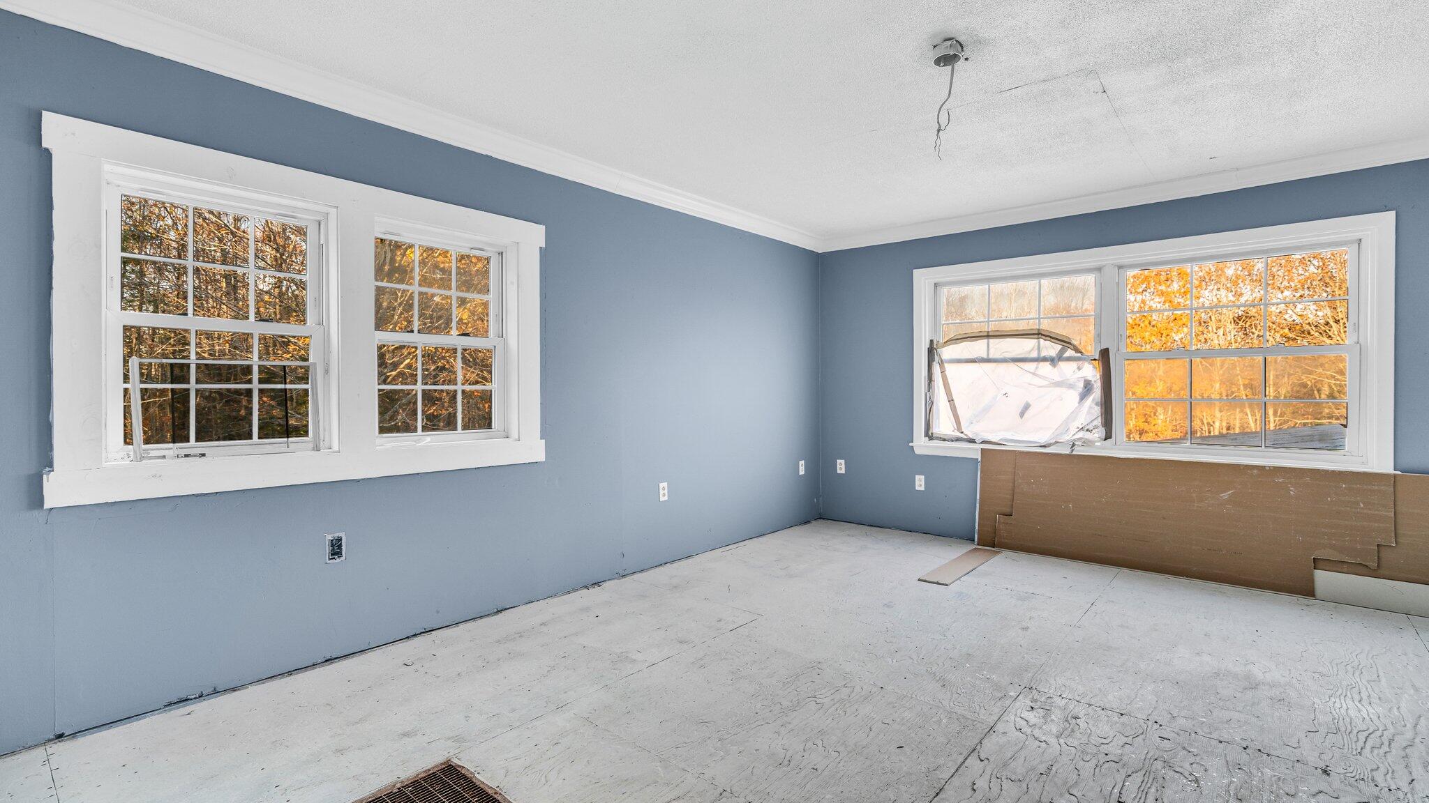 901 East Pond Road