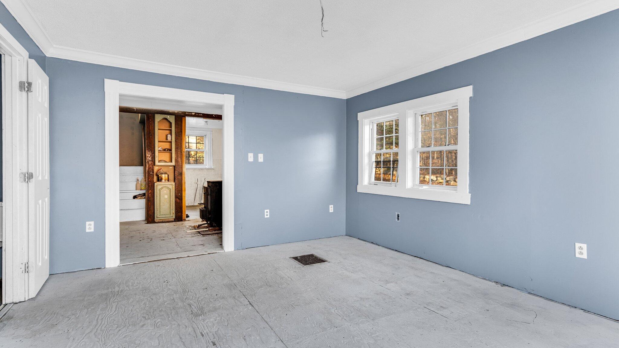 901 East Pond Road