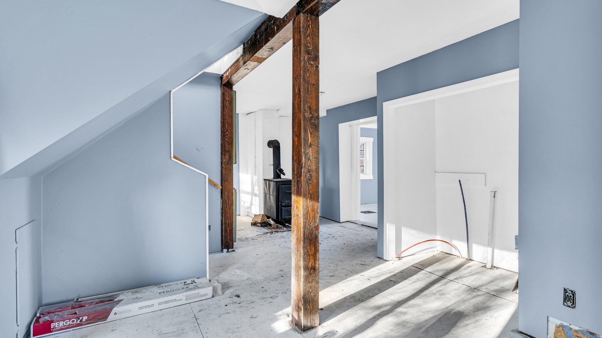 901 East Pond Road