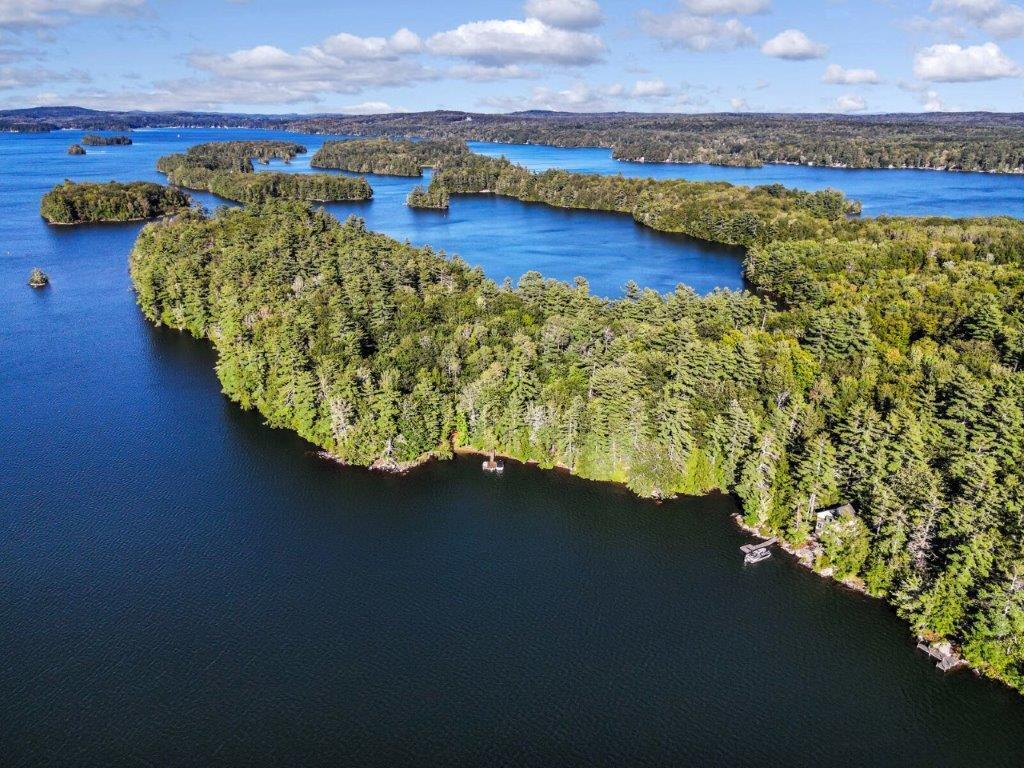 12 Horseshoe Island