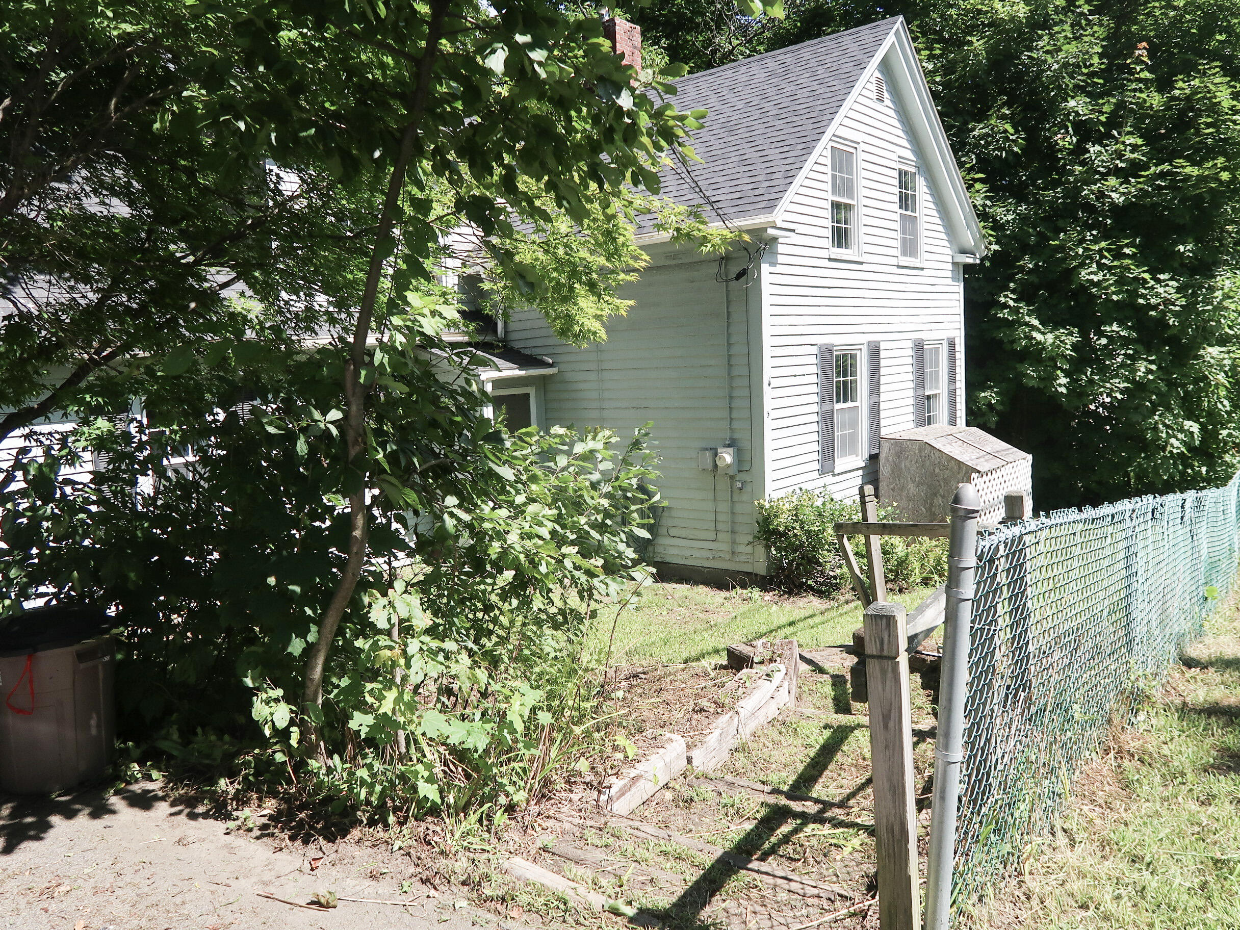 5 Maple Street