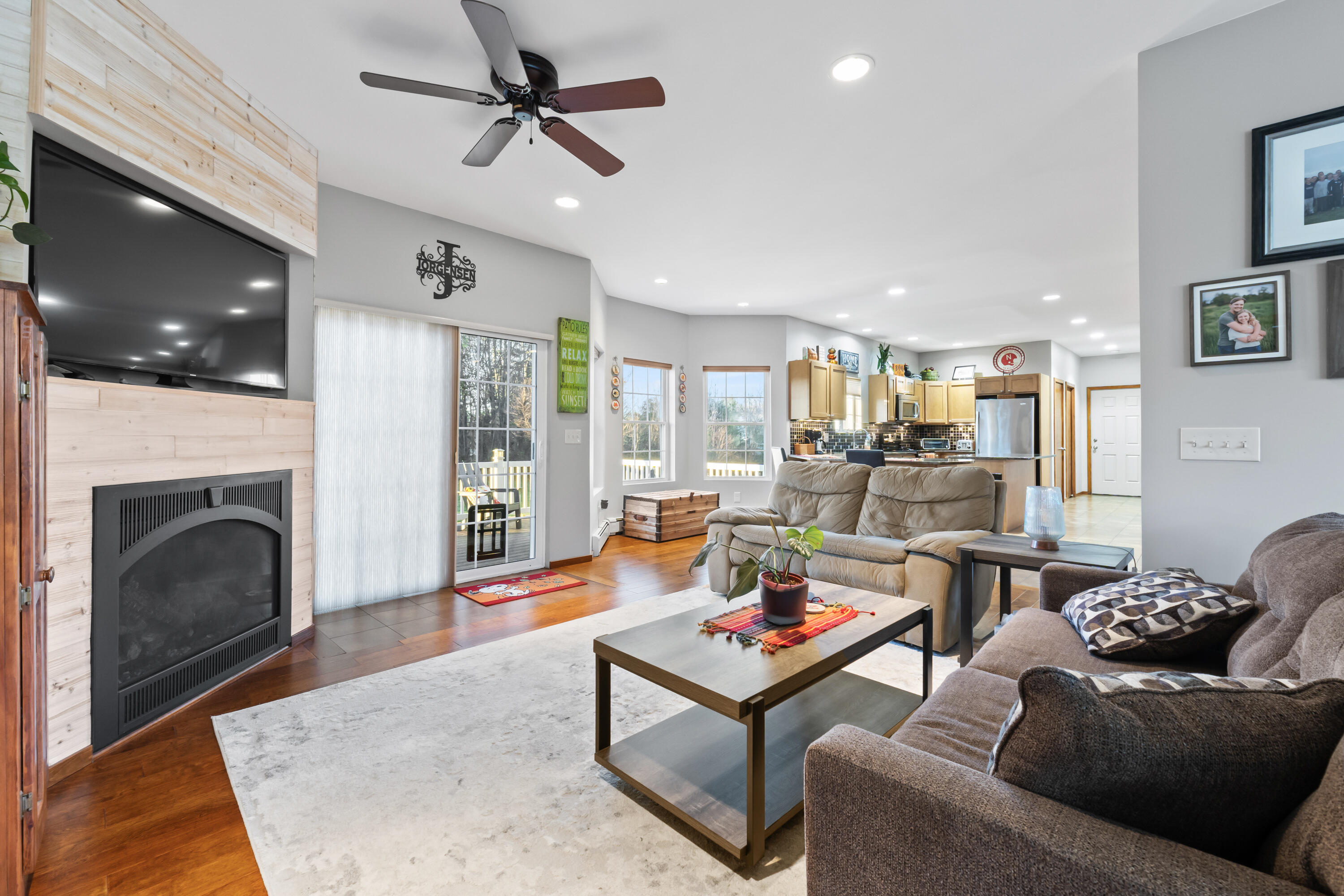 10 Fieldstone Drive