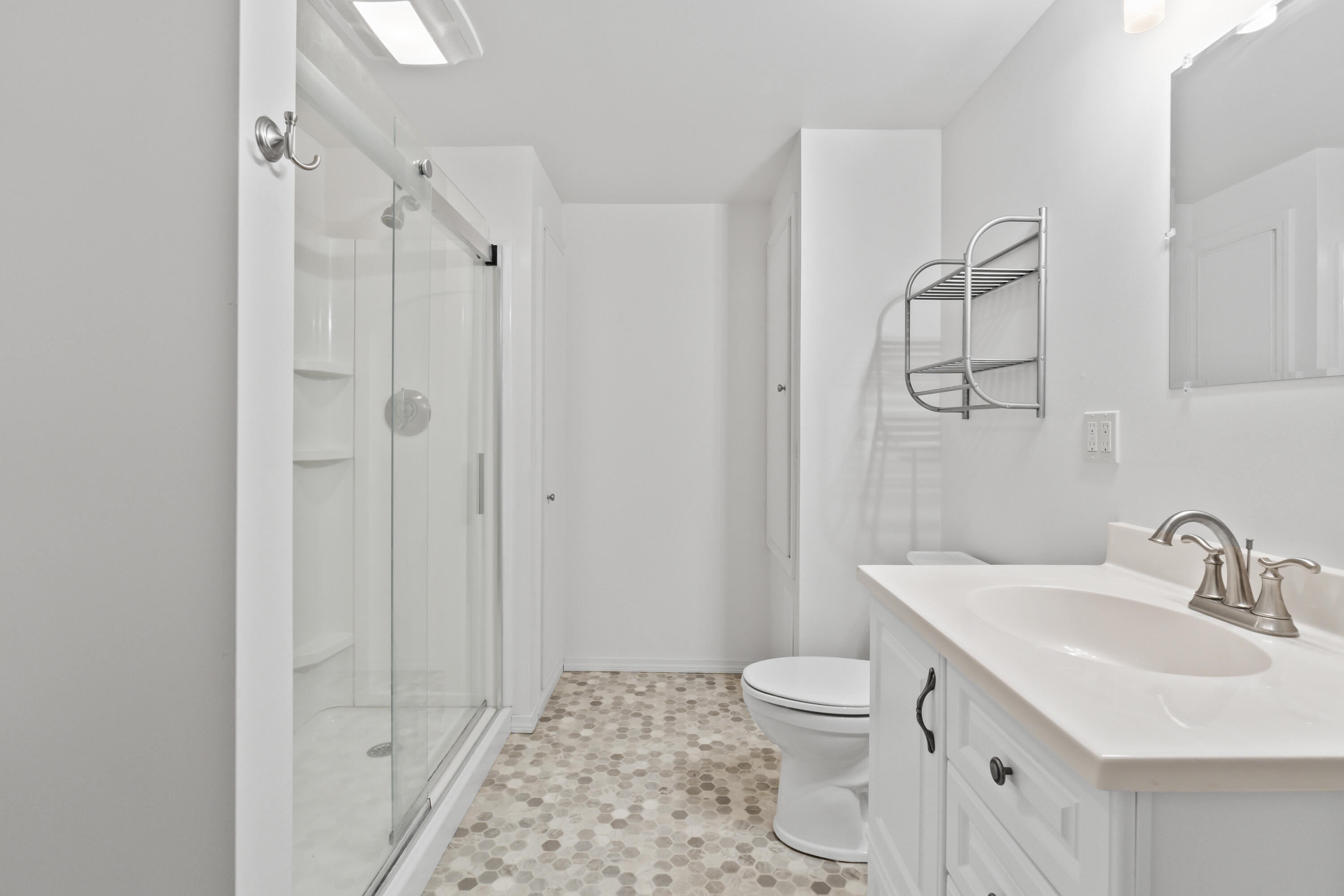 10 Fieldstone Drive