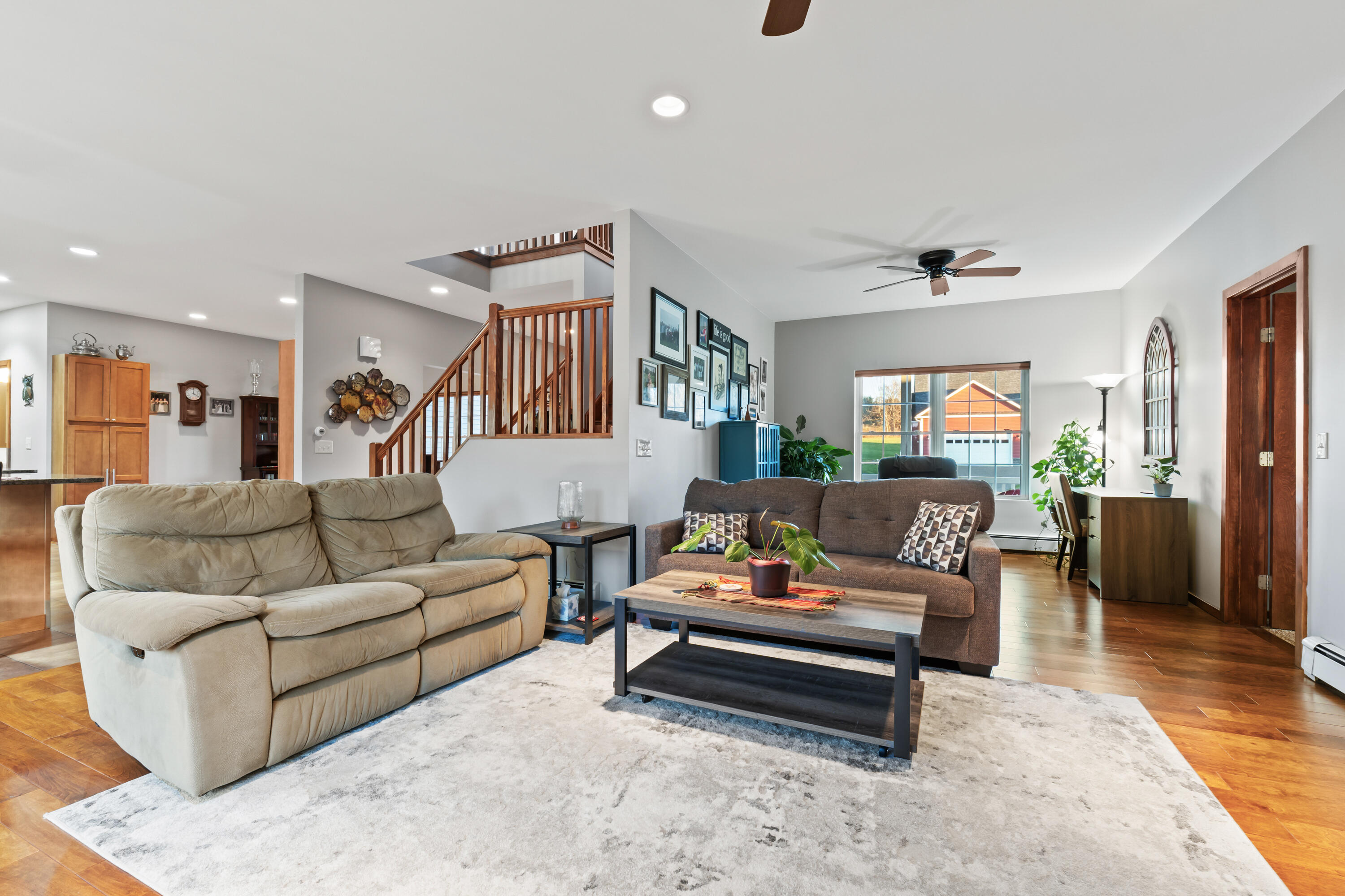 10 Fieldstone Drive
