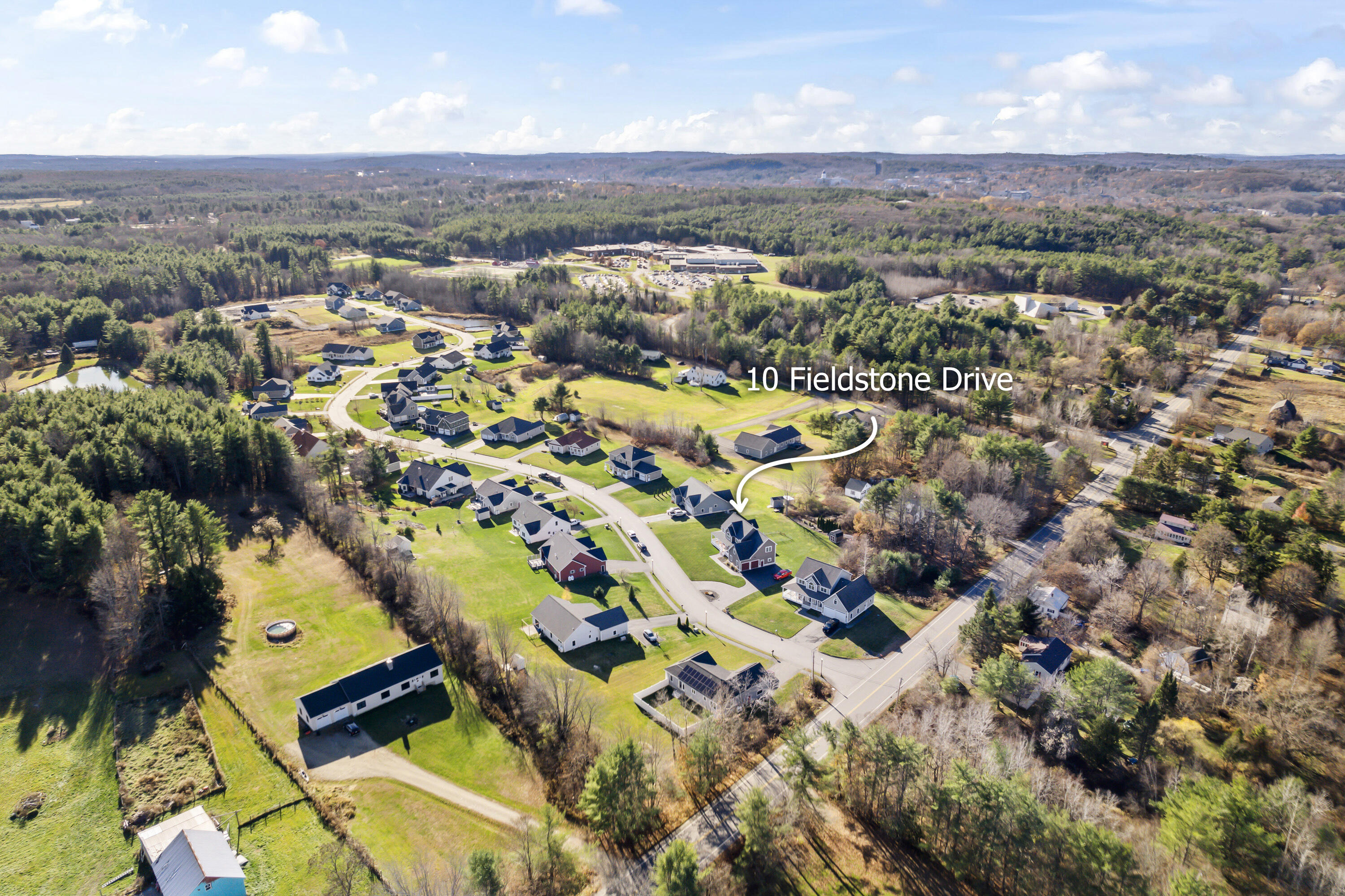 10 Fieldstone Drive