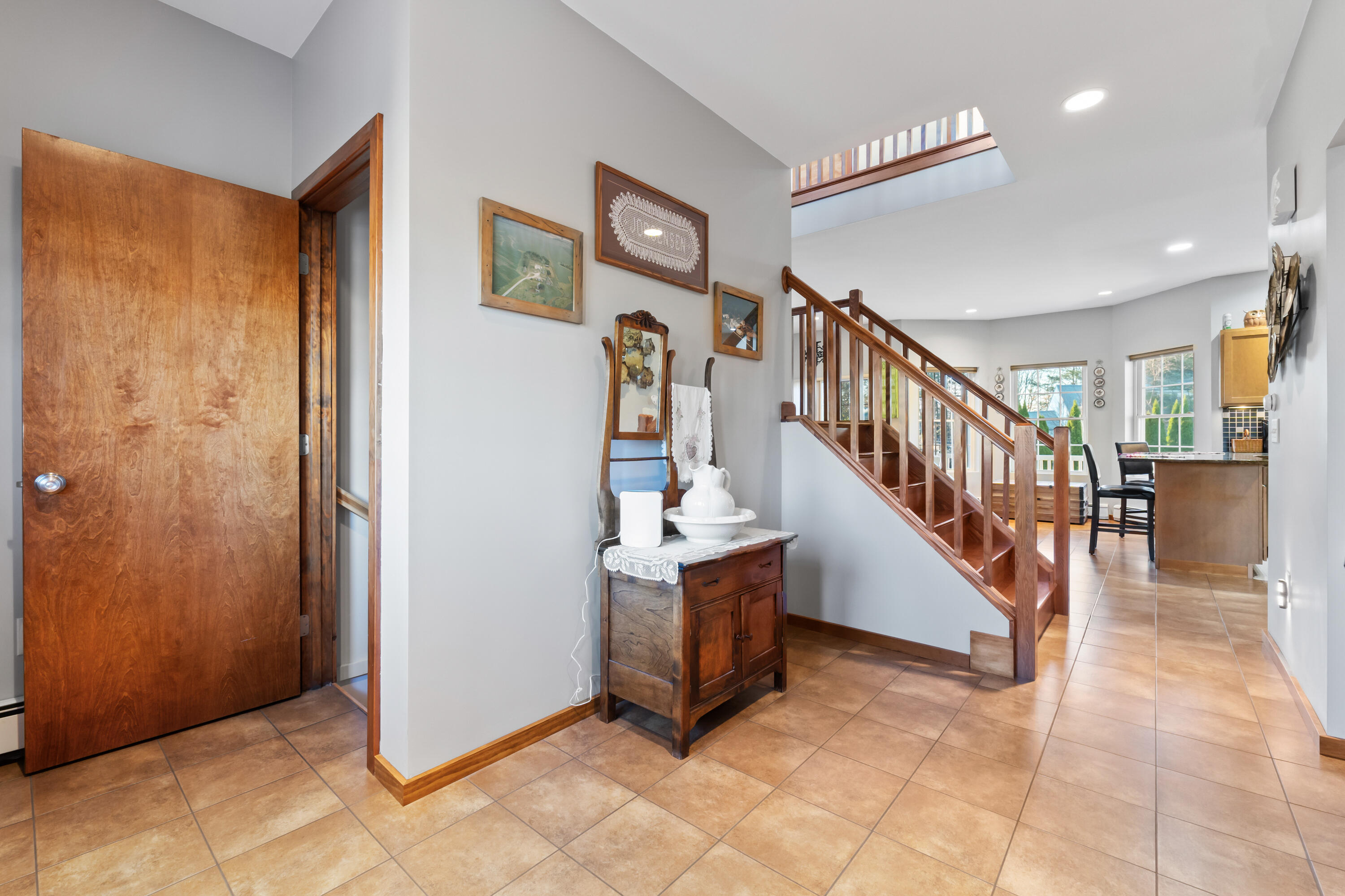 10 Fieldstone Drive
