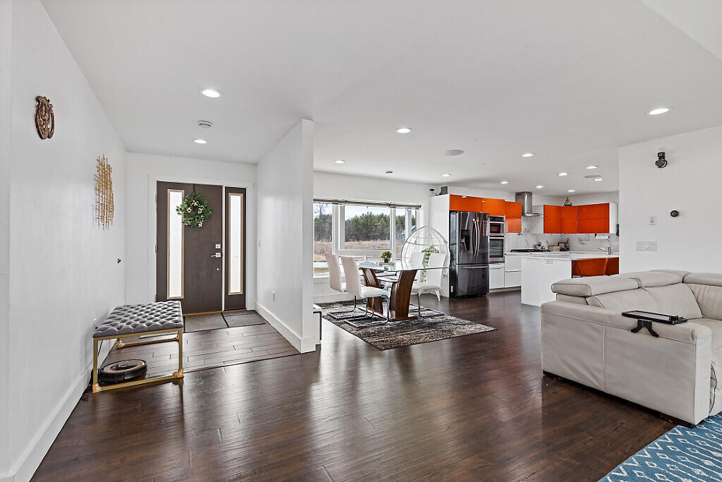 68 Fieldstone Drive