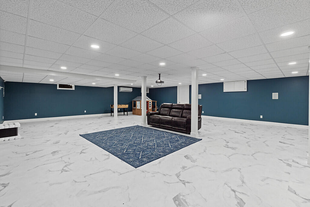 68 Fieldstone Drive