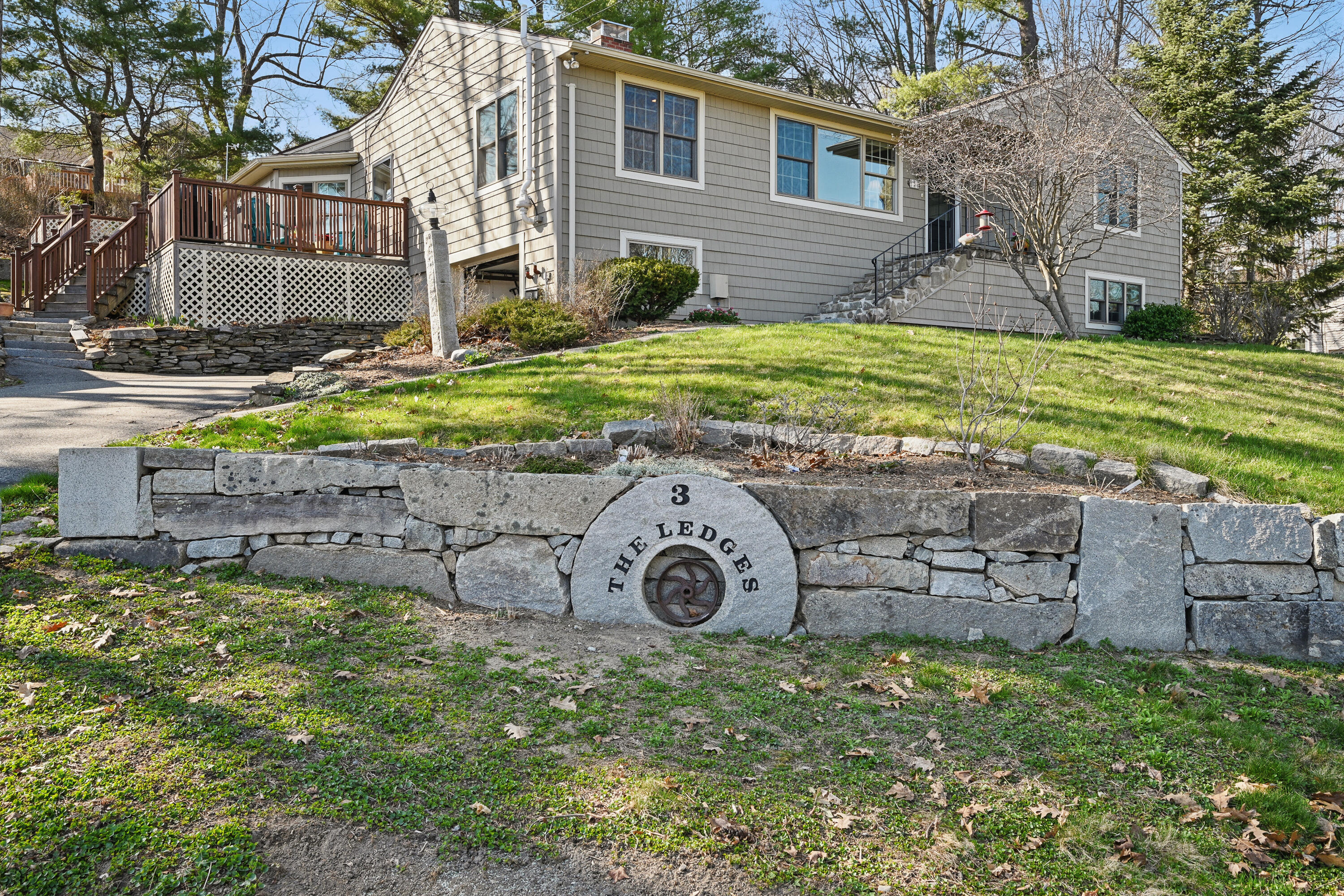 3 The Ledges Street