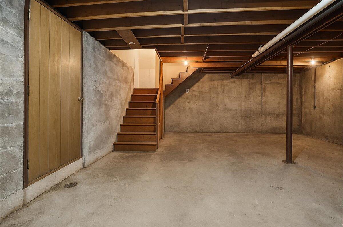 97 Pennwood Road