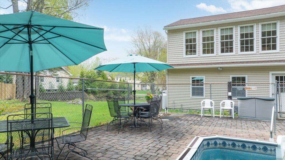 97 Pennwood Road