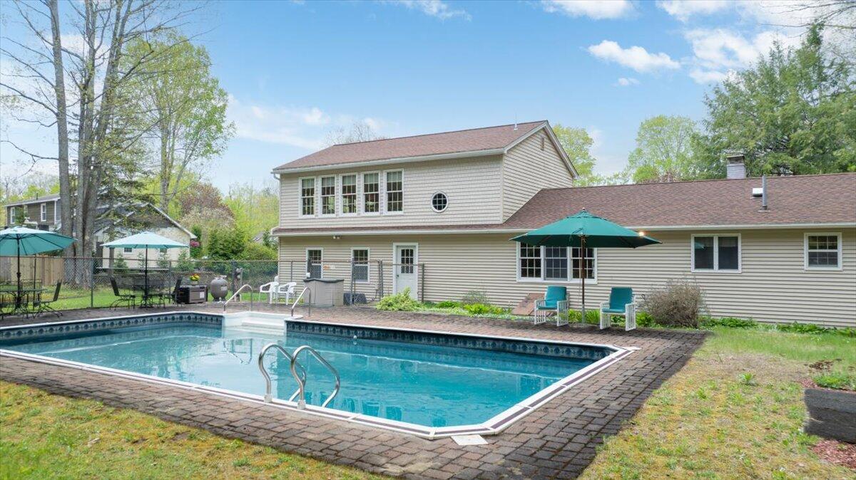 97 Pennwood Road