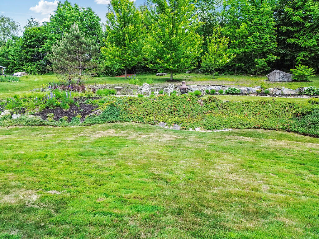 23 Fieldstone Drive