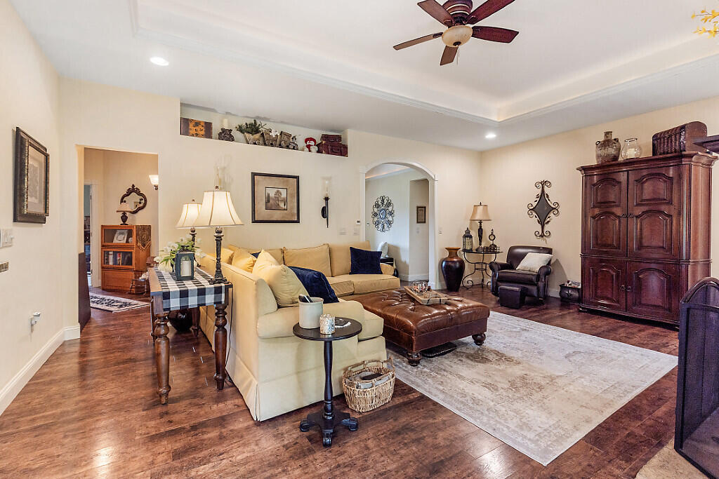 23 Fieldstone Drive