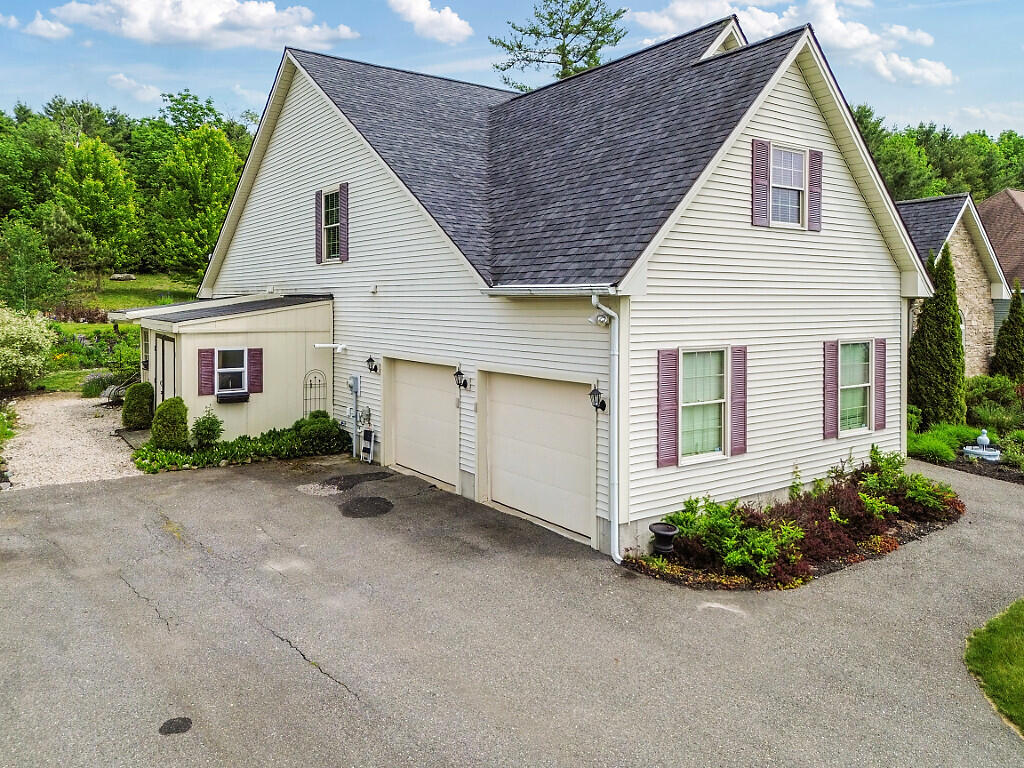 23 Fieldstone Drive