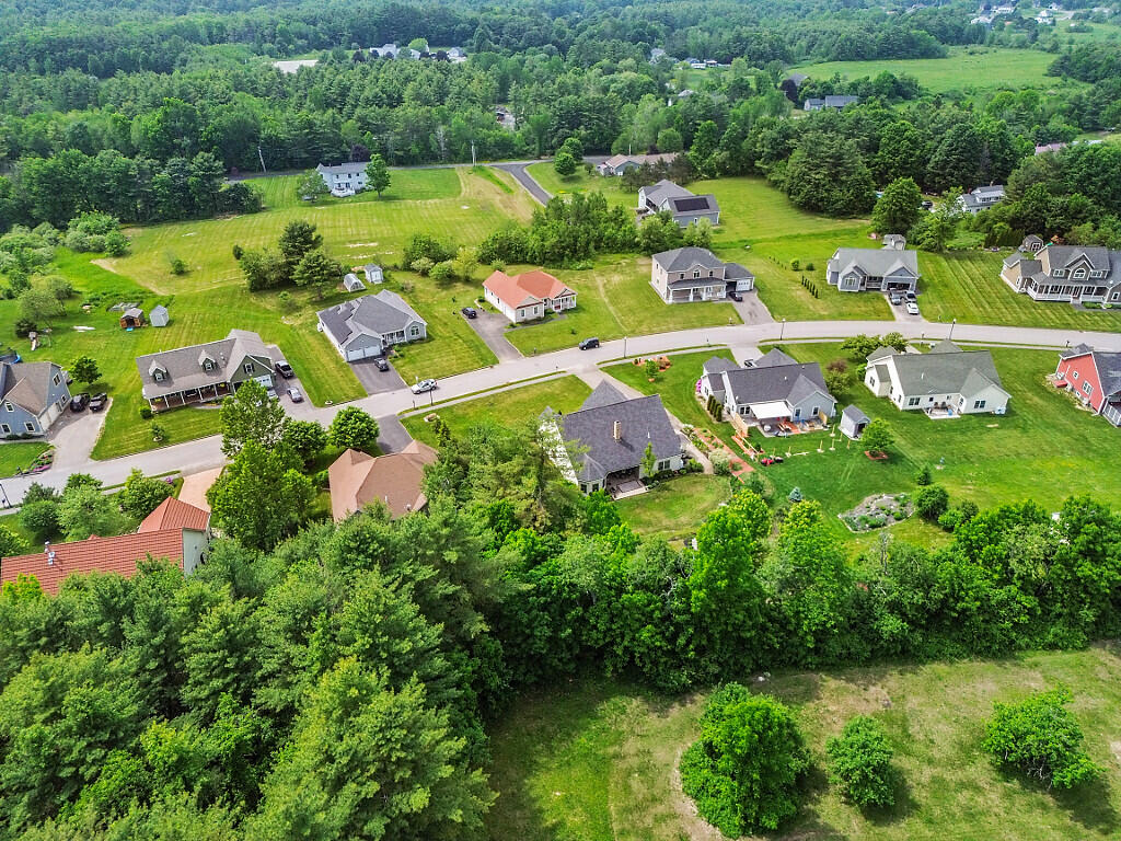 23 Fieldstone Drive