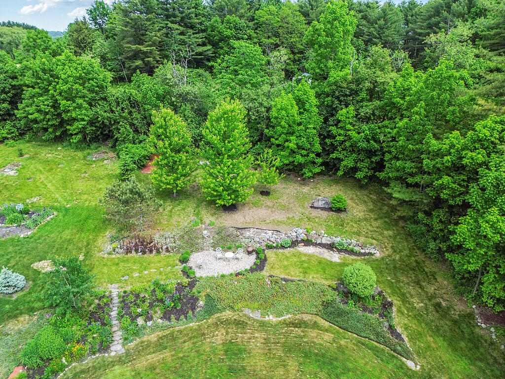 23 Fieldstone Drive