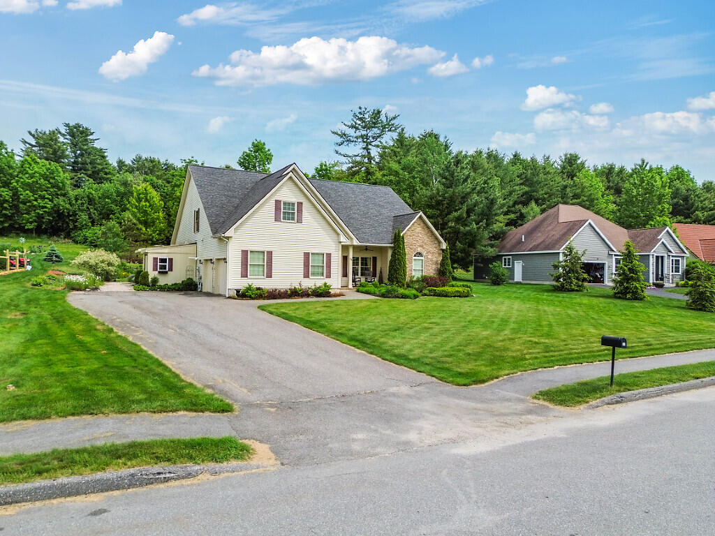 23 Fieldstone Drive