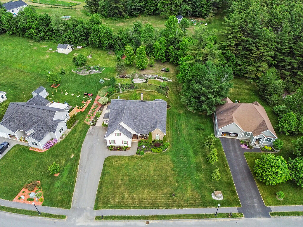 23 Fieldstone Drive