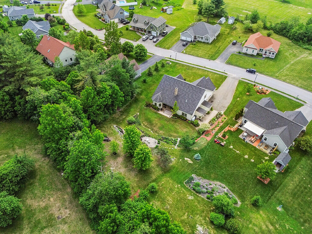 23 Fieldstone Drive