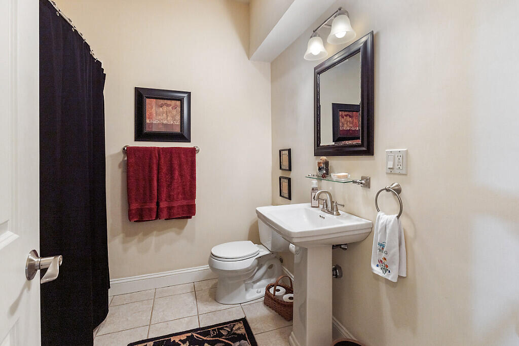 23 Fieldstone Drive