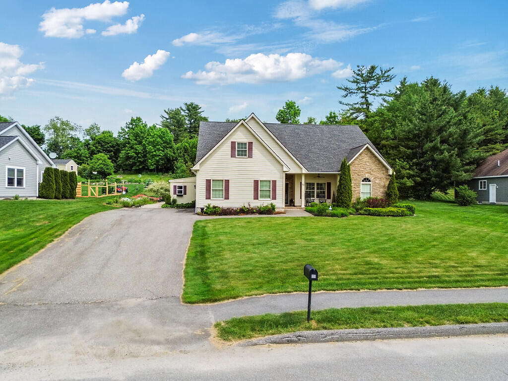 23 Fieldstone Drive