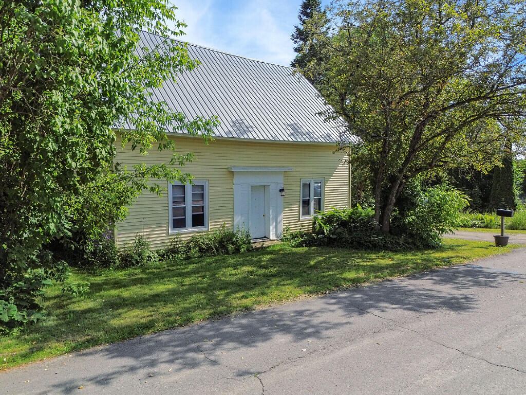 7 Maple Street