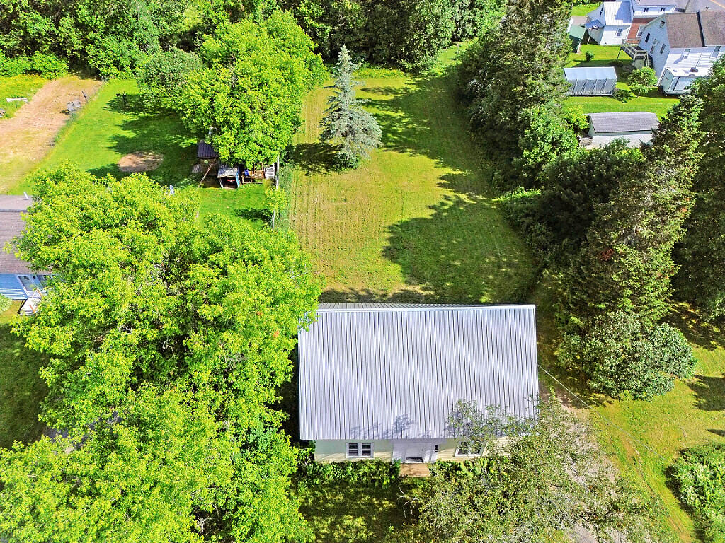 7 Maple Street