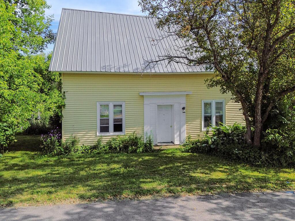 7 Maple Street