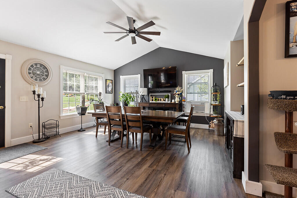 15 Fieldstone Drive