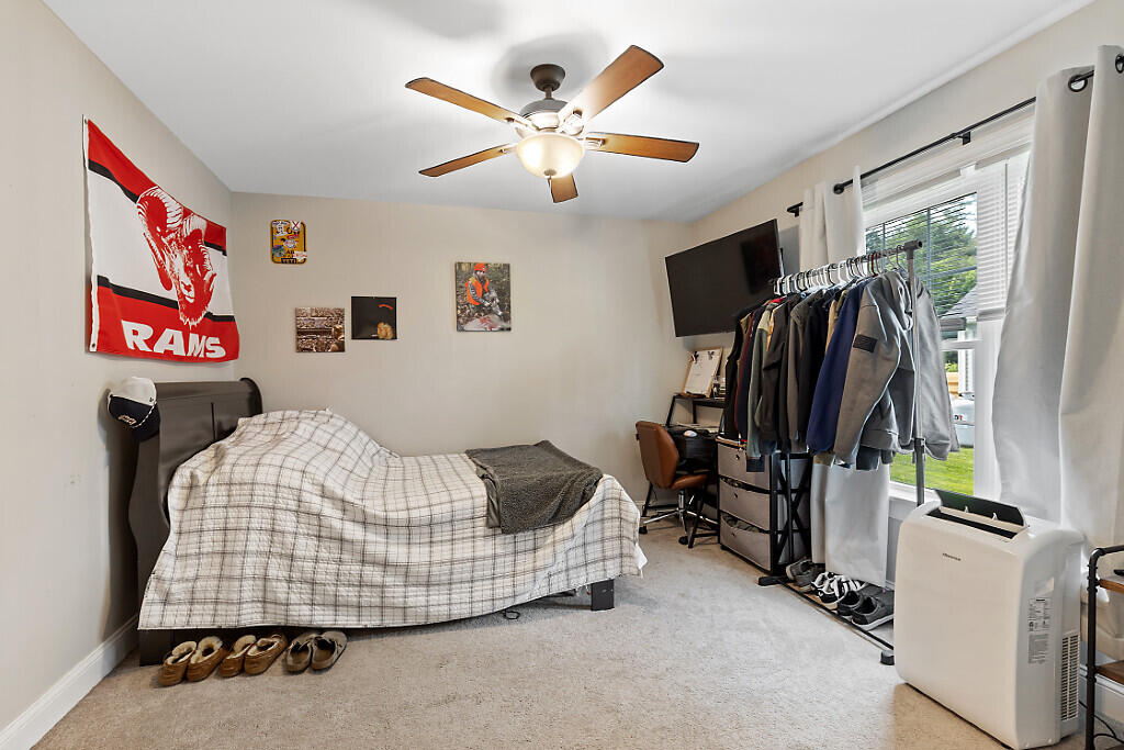 15 Fieldstone Drive