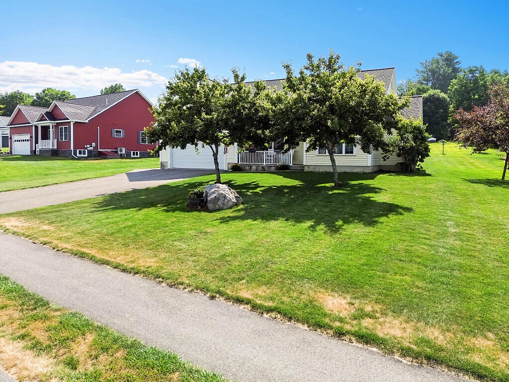 15 Fieldstone Drive