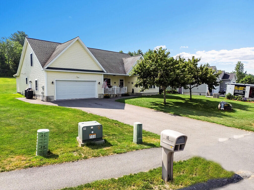 15 Fieldstone Drive