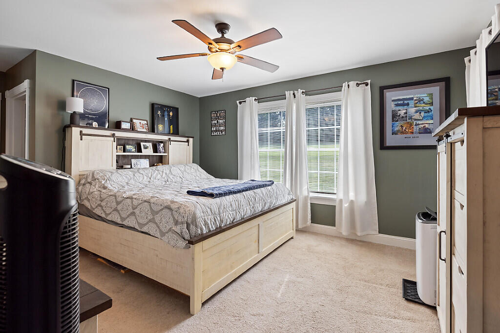 15 Fieldstone Drive