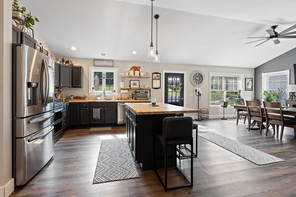15 Fieldstone Drive