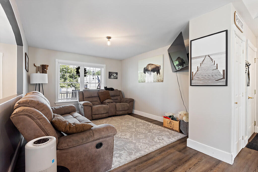 15 Fieldstone Drive