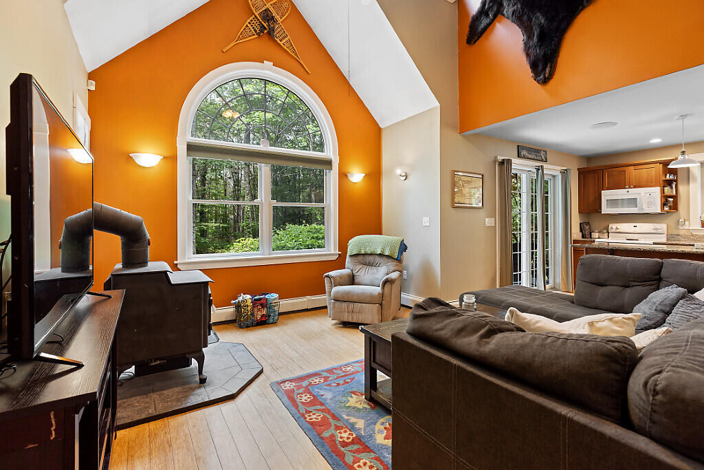 2 Falling Pines Lane