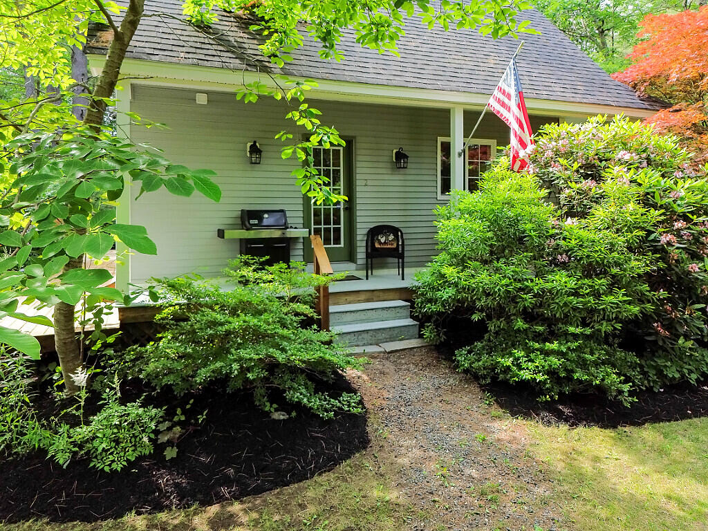 2 Falling Pines Lane