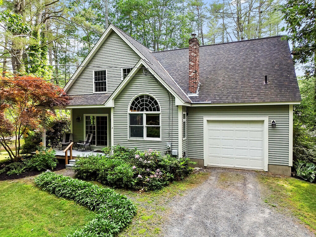 2 Falling Pines Lane