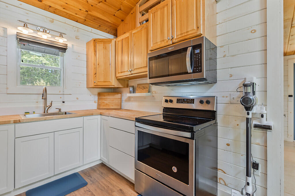 326 Woodmans Mill Road