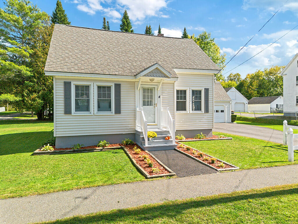 4 Marcoux Street