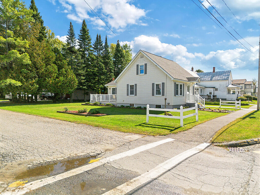 4 Marcoux Street