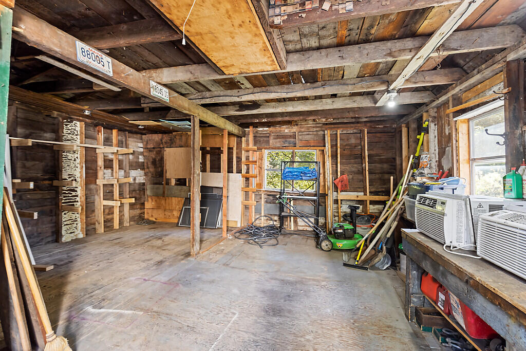 2058 N Belfast Avenue