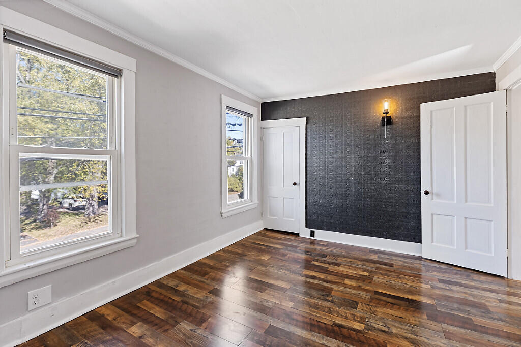 2058 N Belfast Avenue