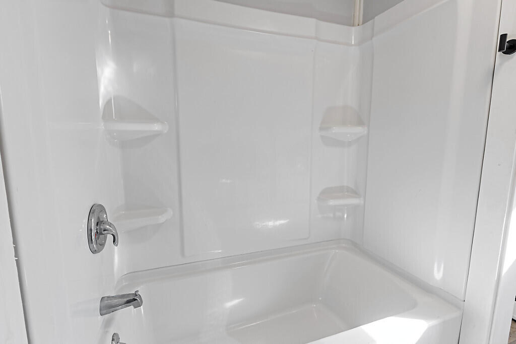 2058 N Belfast Avenue