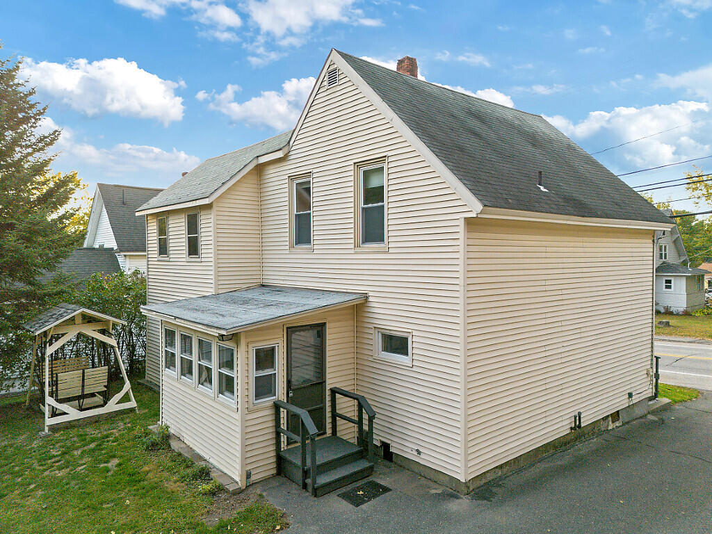 2058 N Belfast Avenue