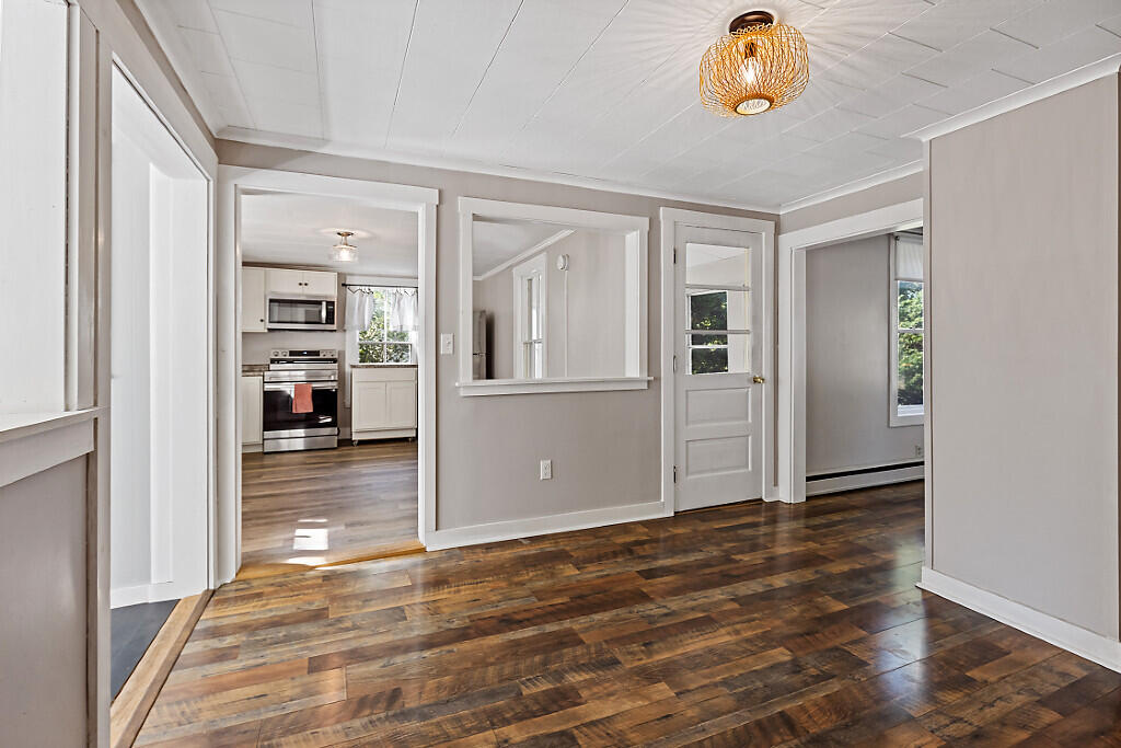 2058 N Belfast Avenue